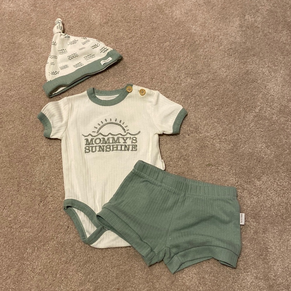 TAHARI 3 Piece Set for 0-3MO